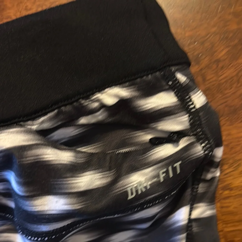 Nike Blue and Black Leggings for Active Comfort size Small - Picture 13 of 13